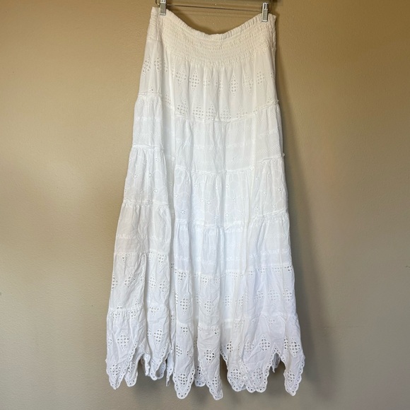 Free People Prairie White Tiered Cotton Eyelet Skirt Size Small - Picture 3 of 9
